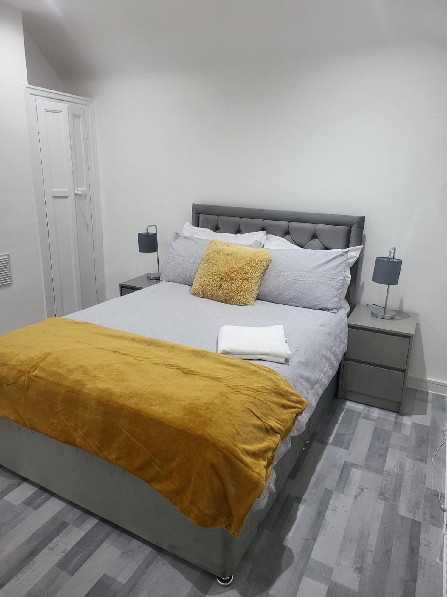 Getaway In Apartment *
